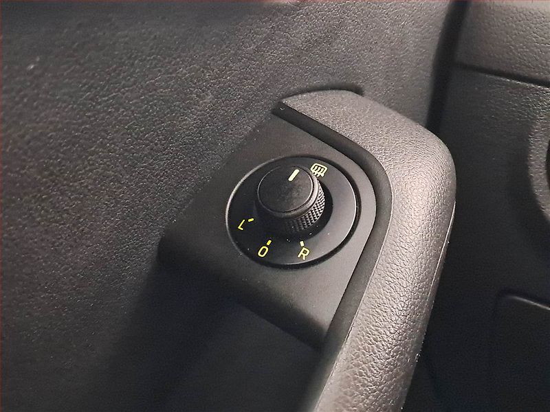 Škoda Octavia (2015) Ambition 1.6 TDI - fotka 15 z 15