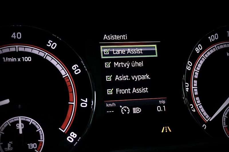 Škoda Octavia 3 FL Combi 2.0 TSI 169 kW RS - fotka 30 z 42
