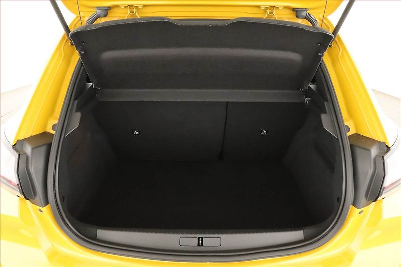 Peugeot 208 (2021) 50 kWh, SoH 91%, Automat - fotka 11 z 21