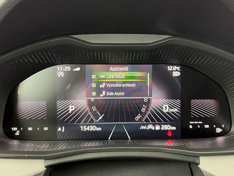 Škoda Scala (2025) DSG 1.0TSI 85kW Top Selection - fotka 10 z 31