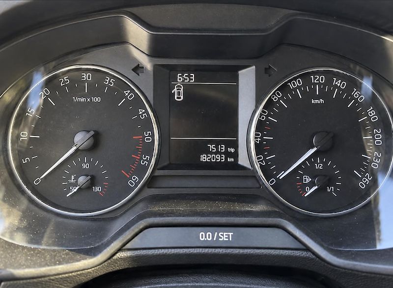 Škoda Octavia (2017) 1.6 TDI 85 kW ve skvělém stavu - fotka 11 z 12