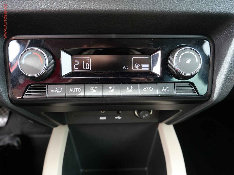 Škoda Fabia (2015) 1.4 TDi, ČR, Style - fotka 17 z 23