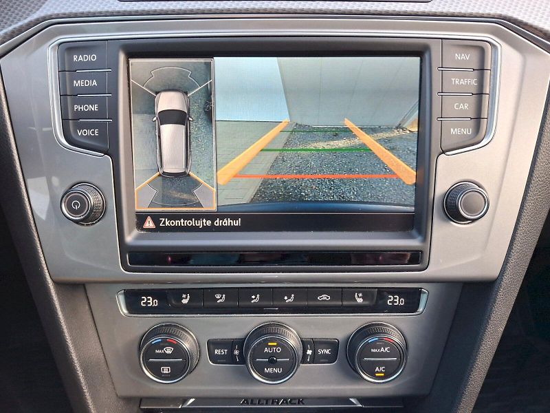 Volkswagen Passat (2016) Variant Alltrack DSG 4x4 2,0TD - fotka 18 z 35