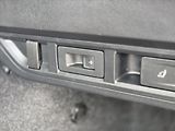 Škoda Octavia 2,0 TDi DSG Top Selection Tažn - náhled 14
