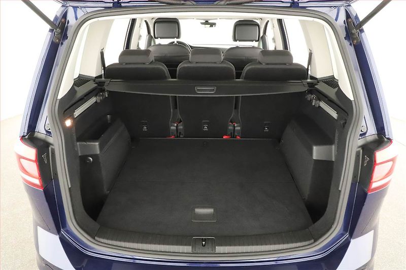Volkswagen Touran (2016) 1.6 TDI, Automat, Serv.kniha - fotka 16 z 17