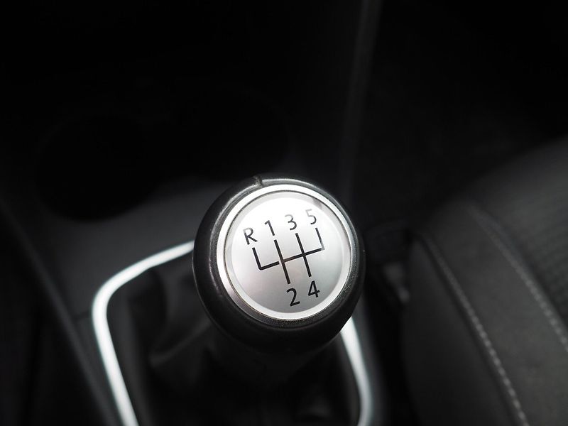 Volkswagen Polo (2010) 1.6 TDI - fotka 29 z 32