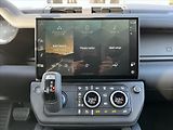 Land Rover Defender 3,0 110 X-Dynamic SE D250 AWD - náhled 11