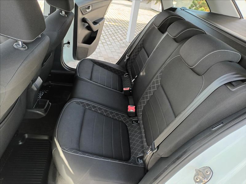 Škoda Fabia 1,2 TSI,81KW,SERVIS,KOLA,VÝHŘE - fotka 22 z 47