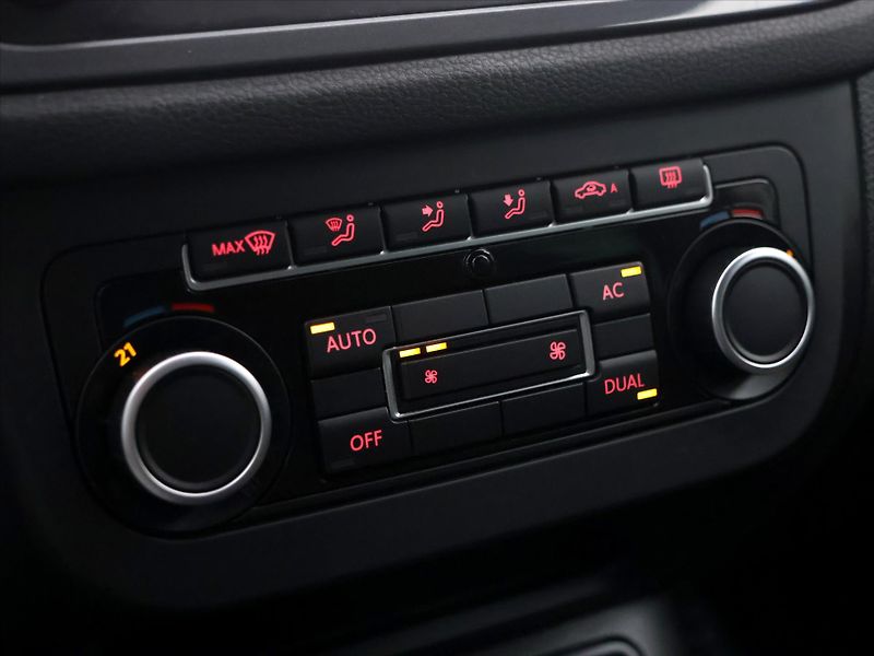 Volkswagen Tiguan 1,4 TSI 118kW CZ 2.Maj Klima - fotka 20 z 29