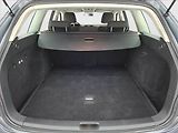 Volkswagen Golf (2010) 1.6 TDI, po STK, Tažné - náhled 13