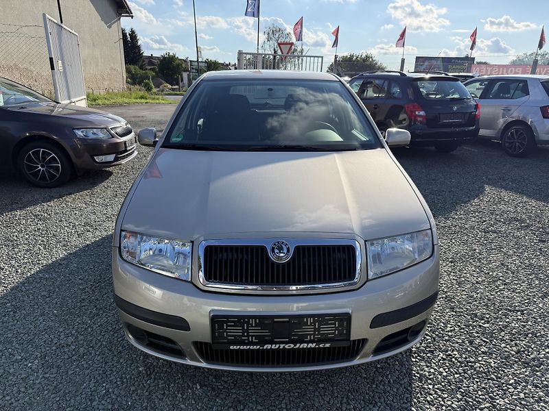 Škoda Fabia 1.4 16V - fotka 2 z 13