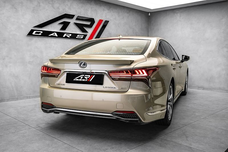 Lexus LS 500 LUXURY H AWD - fotka 6 z 28