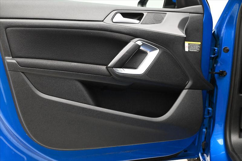 Peugeot 308 1,5 BlueHDI 96 kW Allure Záruk - fotka 25 z 31