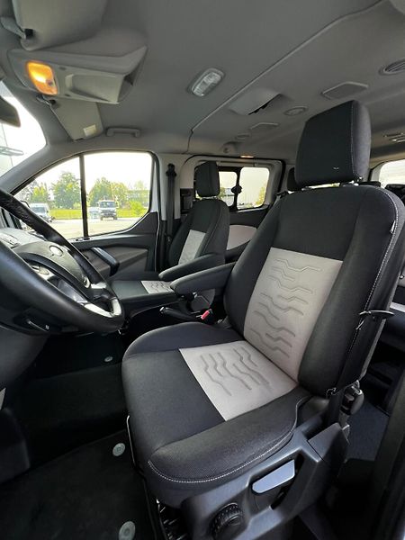 Ford Tourneo Custom 2.0TDCI 96kW 8-Míst DPH TZ - fotka 7 z 25