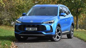 MG ZS přijelo na český trh již ve druhé generaci.