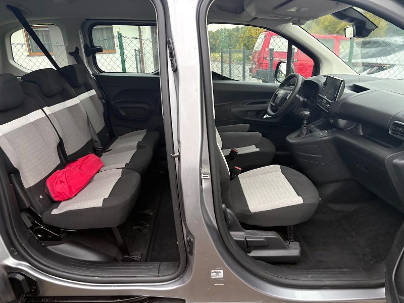 Citroën Berlingo (2024) 1.2 Plus  - fotka 14 z 14
