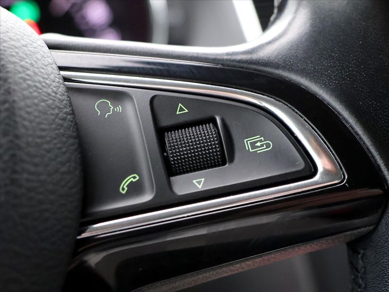 Škoda Superb 2,0 TDI 125kW Ambition DSG - fotka 24 z 39