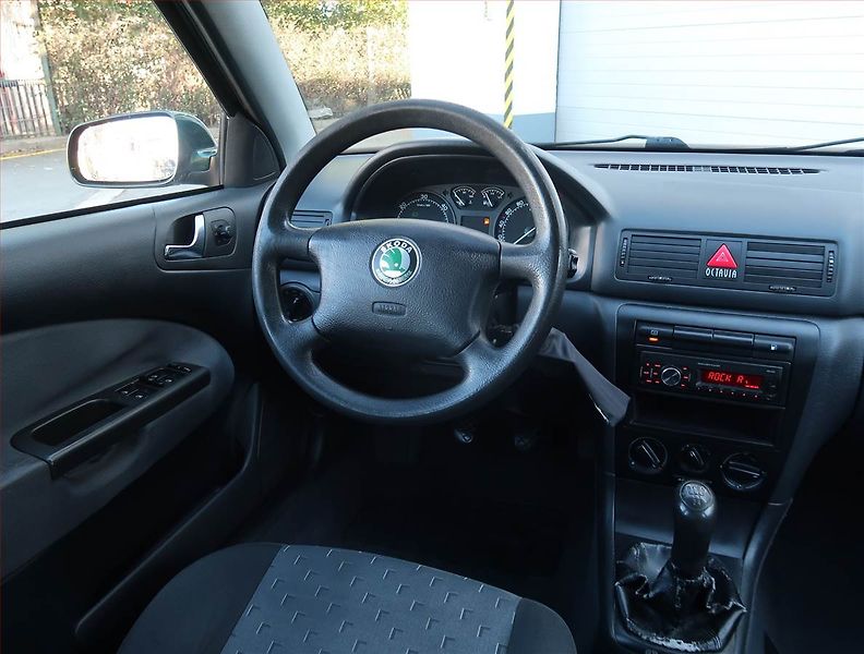 Škoda Octavia (2001) 1.9 TDI, nová STK, Tažné - fotka 7 z 16