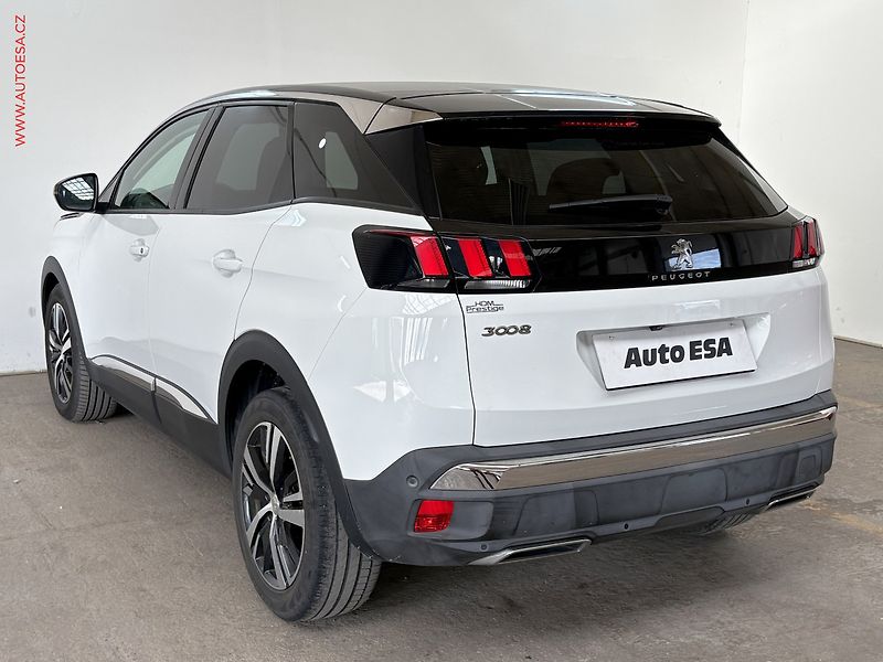 Peugeot 3008 (2017) 1.6 THP, Allure, AT, navi - fotka 6 z 17