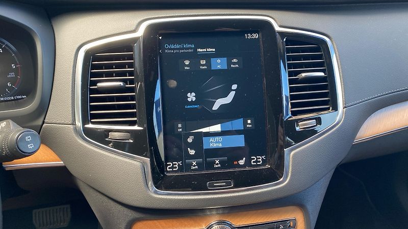 Volvo XC90 INSCRIPTION, B5 AWD, 173+10 kW - fotka 22 z 34