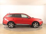 Mitsubishi Outlander (2018) Intense 2.0, 4X4, Automat - náhled 6