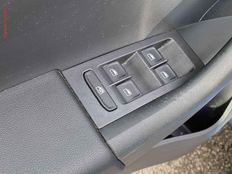Škoda Rapid (2014) 1.2 TSi, Ambition, navi, TZ - fotka 11 z 18