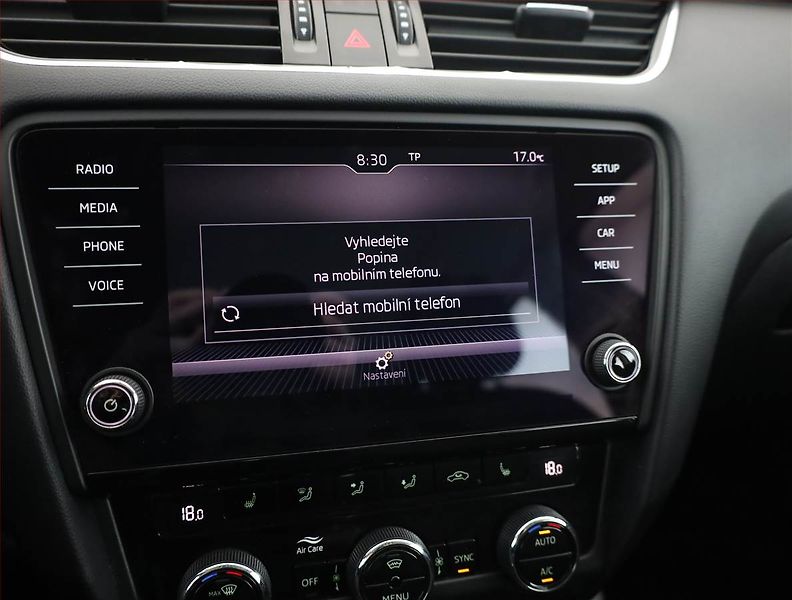 Škoda Octavia (2018) Style 1.4 TSI, ČR,1.maj - fotka 13 z 20
