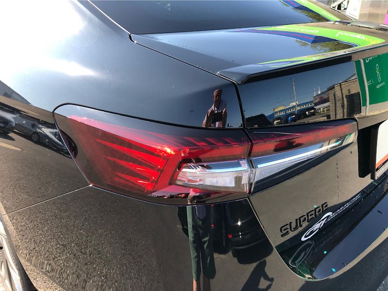 Škoda Superb 1,5 TSI  iV - fotka 26 z 30