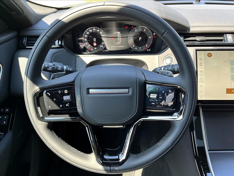 Land Rover Range Rover Velar 2,0 D200 DYNAMIC SE AWD - fotka 18 z 37