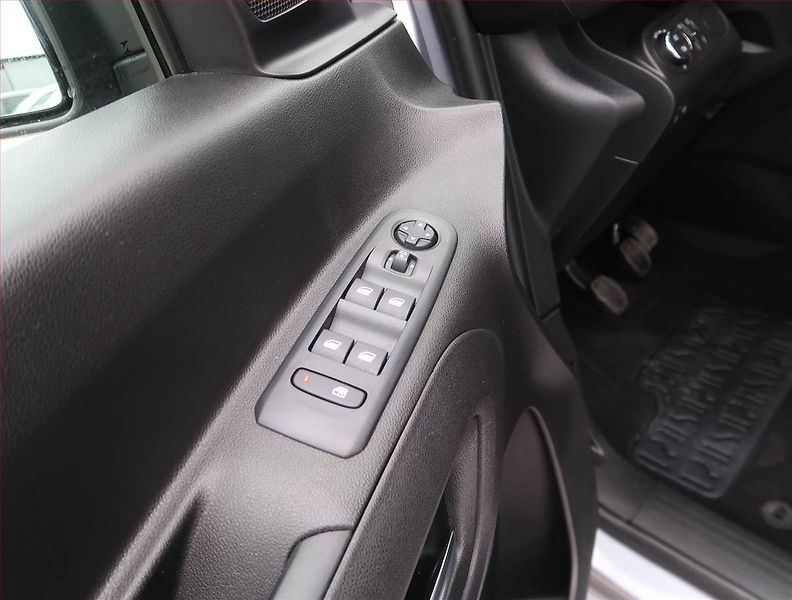 Opel Combo (2023) Elegance 1.5 CDTI, 5Míst, SR - fotka 16 z 18
