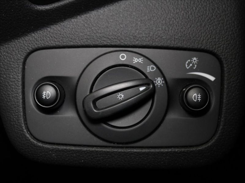 Ford Kuga 2,0 EBlue 132kW 4x4 AT ST-line - fotka 17 z 23