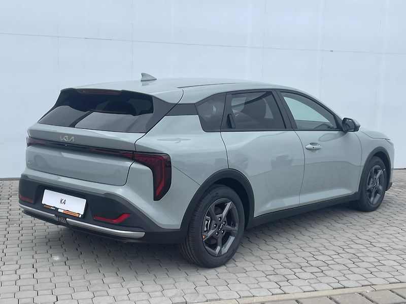 Kia K4 (2026) EXCLUSIVE 7DCT 1,6 T-GDi - fotka 2 z 6