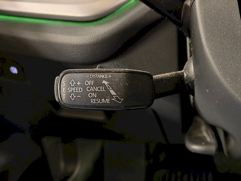 Škoda Octavia (2022) 2.0 TSI 140 kW DSG 4x4 Style P - fotka 16 z 30