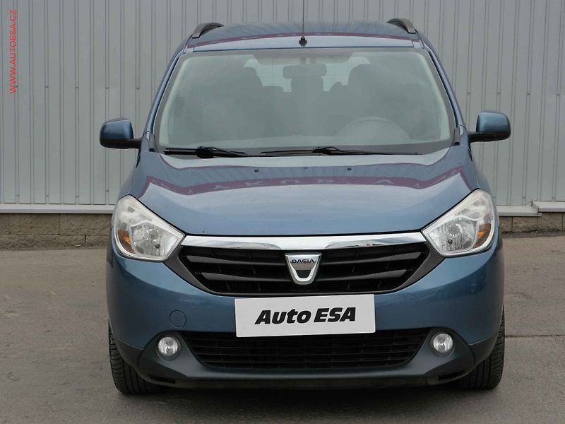 Dacia Lodgy (2014) 1.2 i, ČR, AC, TZ, park.asist - fotka 2 z 21