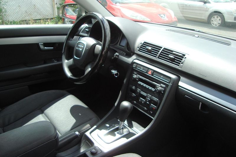 Audi A4 Avant (2006) 2.0 TDi, AUT - fotka 23 z 43