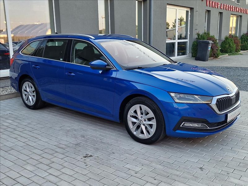 Škoda Octavia 2.0TDI 110kW DSG Style, 1.Maj - fotka 2 z 50
