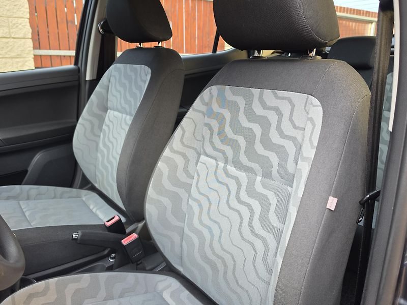 Škoda Fabia II 1.4i 16V AMBIENTE*2x SADA* - fotka 13 z 55