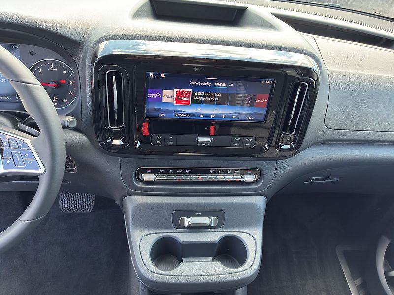 Mercedes-Benz Vito 114 CDI / Tourer Select / - fotka 19 z 26