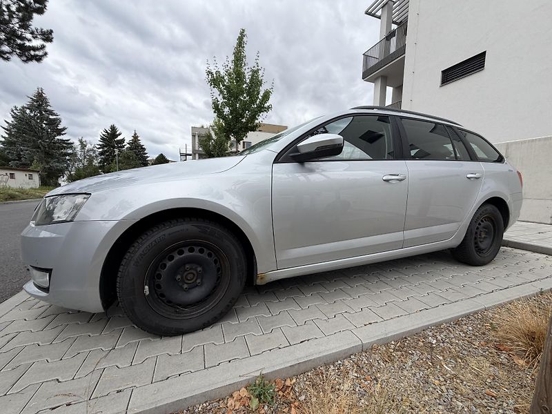 Škoda Octavia (2013) - fotka 6 z 28