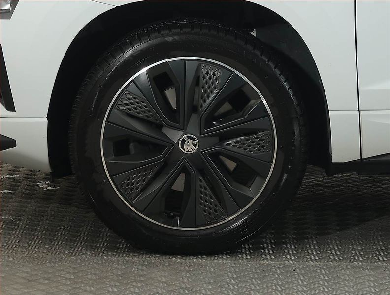 Škoda Karoq (2022) Sportline 2.0 TDI - fotka 14 z 18