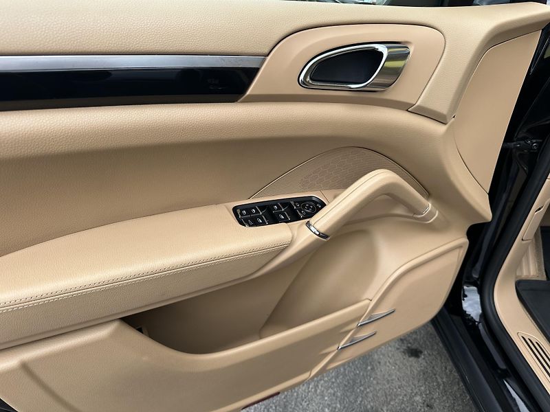 Porsche Cayenne (2012) 3.0 V6 TDI/180kW * ČR *2.Maj.  - fotka 5 z 41