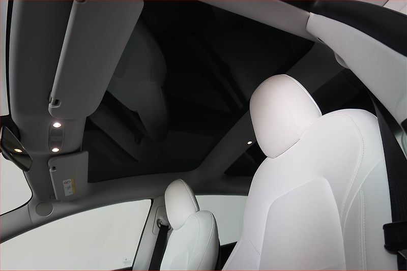 Tesla Model 3 (2020) Long Range 4WD 74kWh - fotka 21 z 22