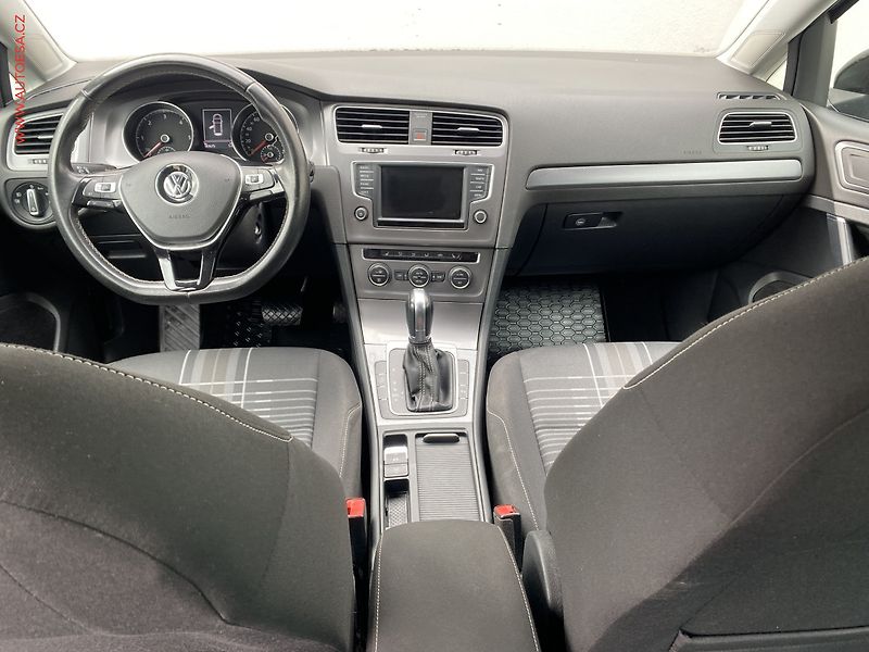 Volkswagen Golf (2015) 2.0 TDi, Lounge, DSG, TZ - fotka 8 z 18