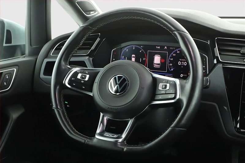 Volkswagen Touran (2020) R-Line 2.0 TDI, Automat - fotka 17 z 20