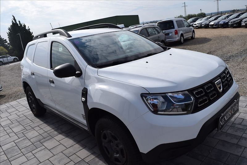 Dacia Duster 1,6 i 84KW 4X4 TAŽNÉ NOVÁ STK - fotka 4 z 42