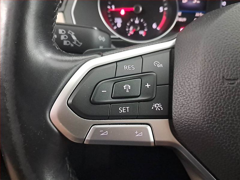 Volkswagen Passat (2020) 2.0 TDI, Automat, Serv.kniha - fotka 16 z 22