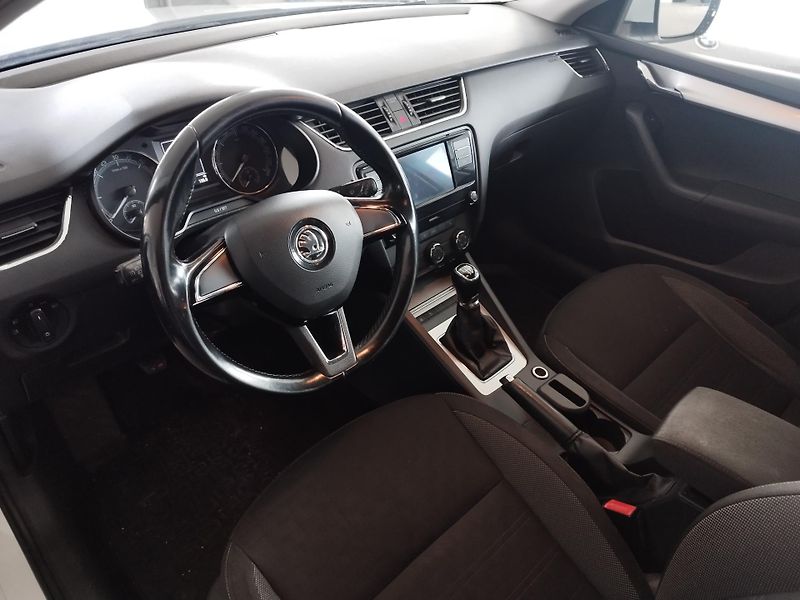 Škoda Octavia (2017) 1,6TDI,85KW,KLIMA,ALU - fotka 16 z 25