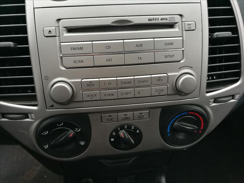 Hyundai i20 1,3 i - fotka 7 z 14