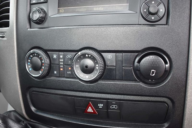 Mercedes-Benz Sprinter 416 CDI 120kW*KLIMA*TEMPOMAT* - fotka 17 z 24