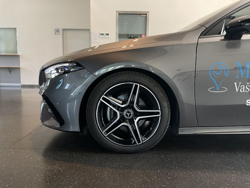 Mercedes-Benz Třídy A 200d AMG - fotka 11 z 28